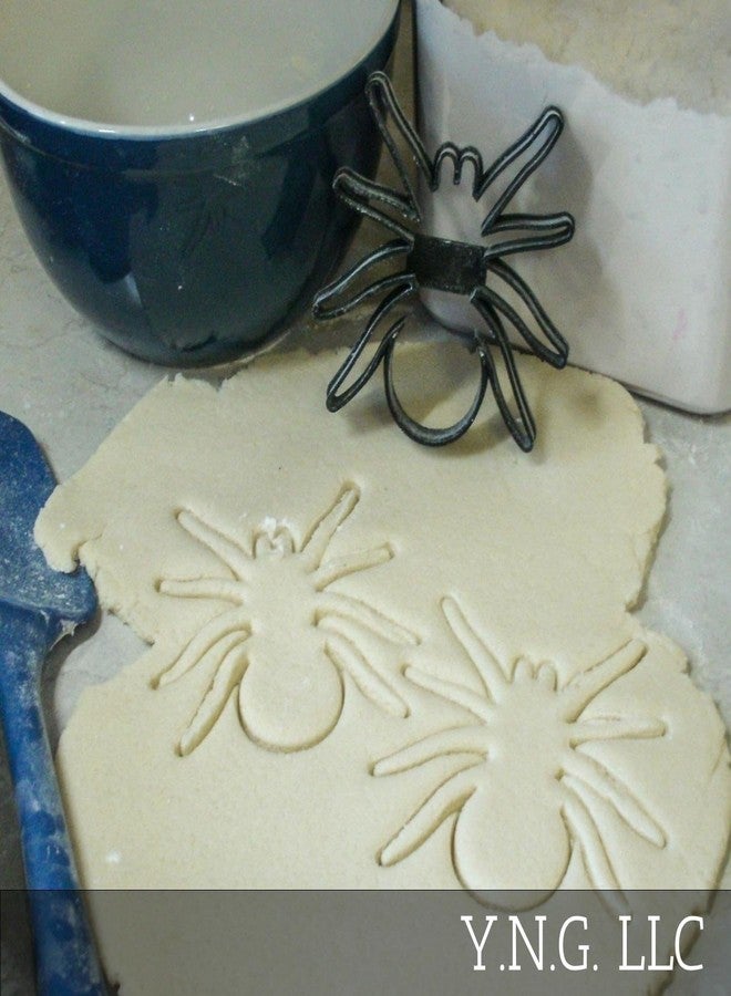 YNGLLC Spider Outline Eight Legs Insect Halloween Scary Spiderman Cookie Cutter, Made in USA, 1 Piece - Image 2